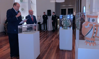 presentation of awards among Picasso ceramics at the gala dinner